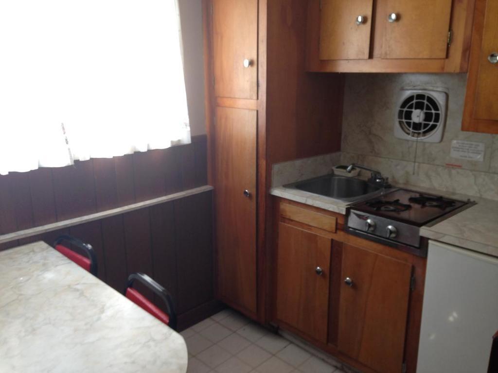 Amber Lantern One-Bedroom Cottage Lake George Zewnętrze zdjęcie